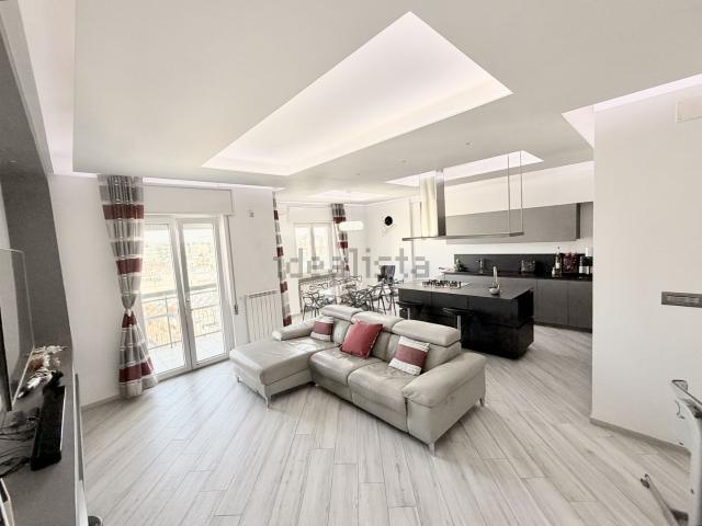 Appartamento in vendita di 130 m² in Viale Commenda