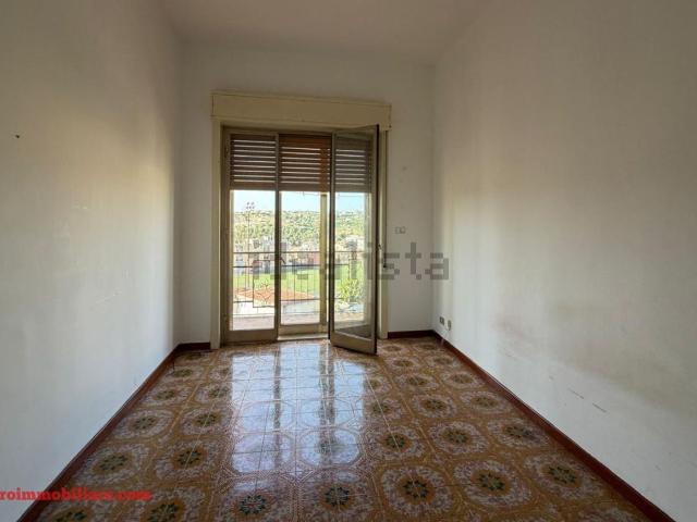 Appartamento in vendita di 130 m² in Viale degli Oleandri, 7