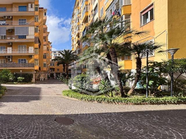 Appartamento in vendita di 130 m² in Viale di Augusto, 9