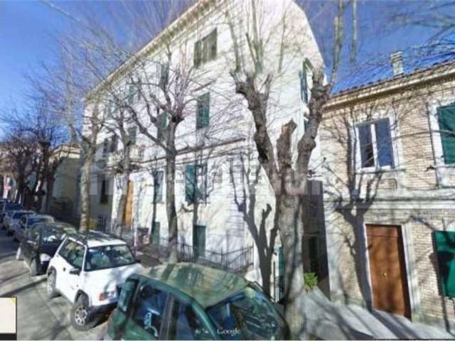 Appartamento in vendita di 130 m² in Viale Europa