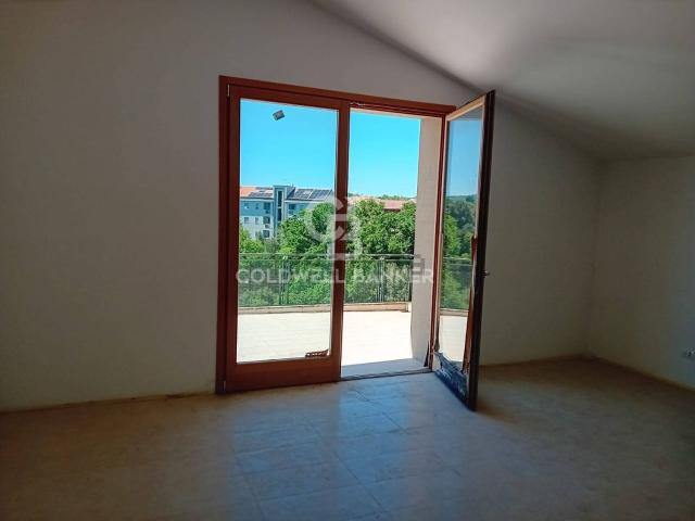 Appartamento in vendita di 130 m² in Viale G. Marconi, 19