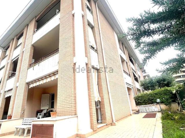 Appartamento in vendita di 130 m² in Viale John Fitzgerald Kennedy, 117