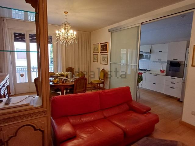 Appartamento in vendita di 130 m² in Viale Monte Grappa