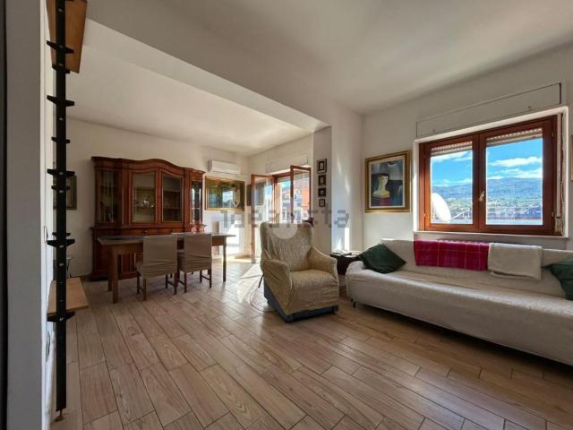 Appartamento in vendita di 130 m² in Viale Sergio Cosmai, 29