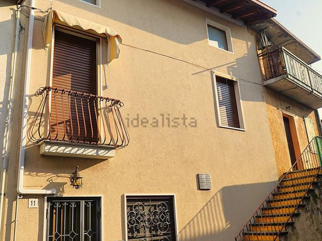 Appartamento in vendita di 130 m² in Vicolo Canonica, 11