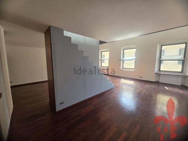 Appartamento in vendita di 130 m² in Borgo Pinti