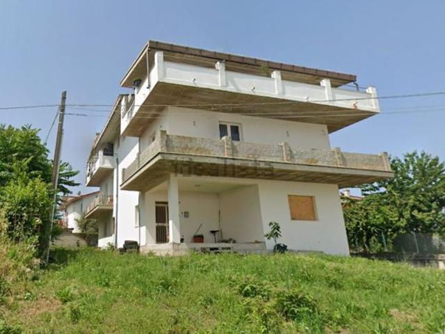 Appartamento in vendita di 130 m² in Contrada Villa Andreoli, 112
