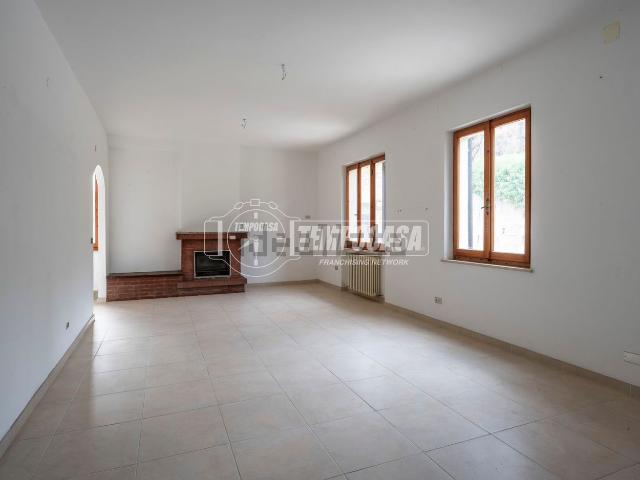 Appartamento in vendita di 130 m² in Contrada Mornano