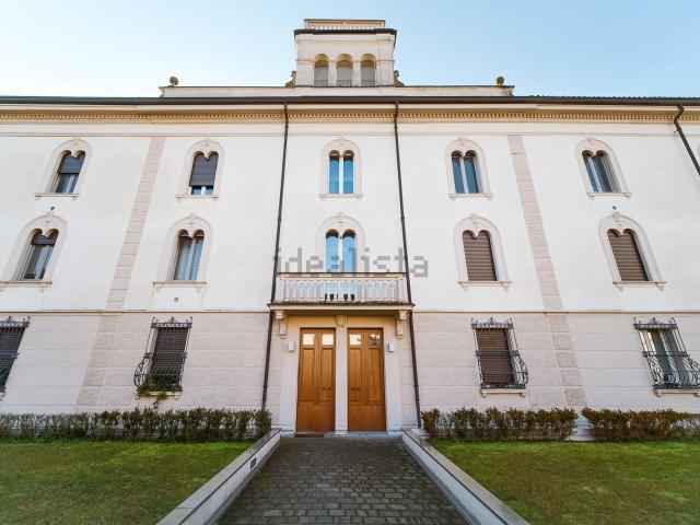 Appartamento in vendita di 130 m² in Corso Umberto I, 1