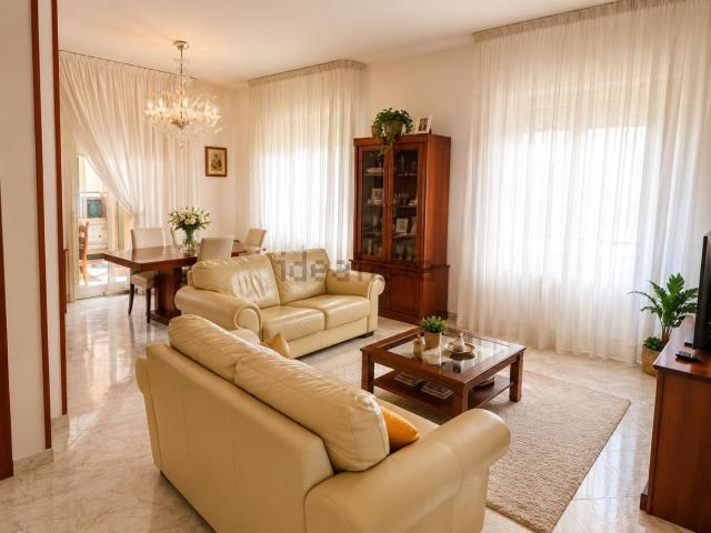 Appartamento in vendita di 130 m² in Corso Vittorio Emanuele, 74