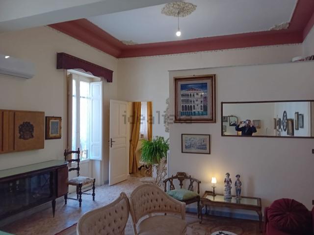 Appartamento in vendita di 130 m² in Corso Camillo Finocchiaro Aprile