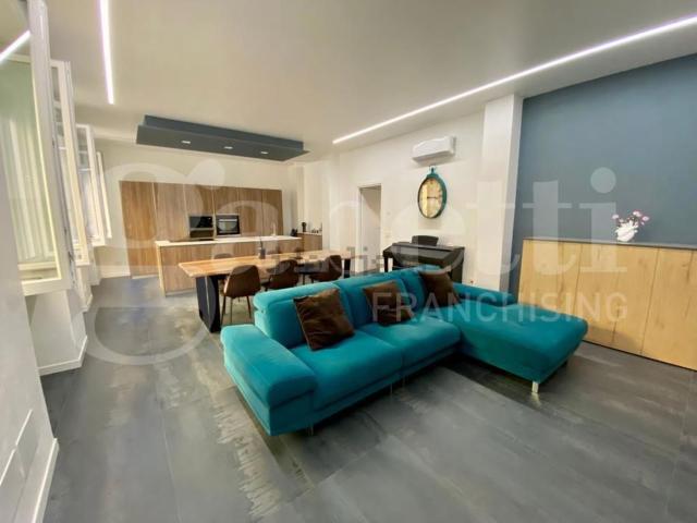 Appartamento in vendita di 130 m² in Corso Campi, 33