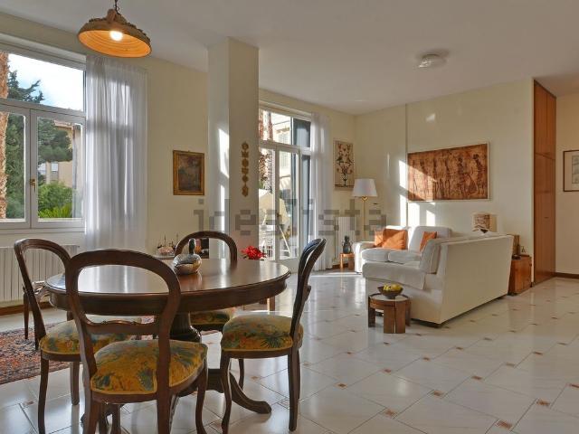 Appartamento in vendita di 130 m² in Corso Italia, 83