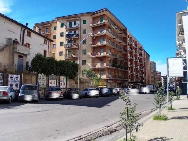 Appartamento in vendita di 130 m² in Corso Luigi Fera, 107
