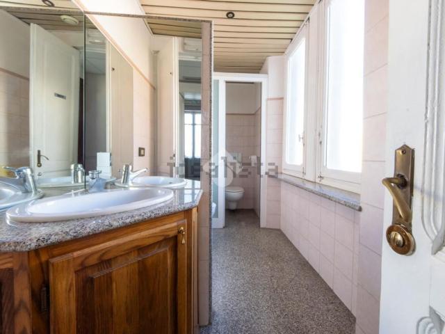 Appartamento in vendita di 130 m² in Corso Luigi Manacorda, 31