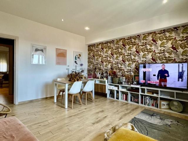 Appartamento in vendita di 135 m² in Piazza Cavour