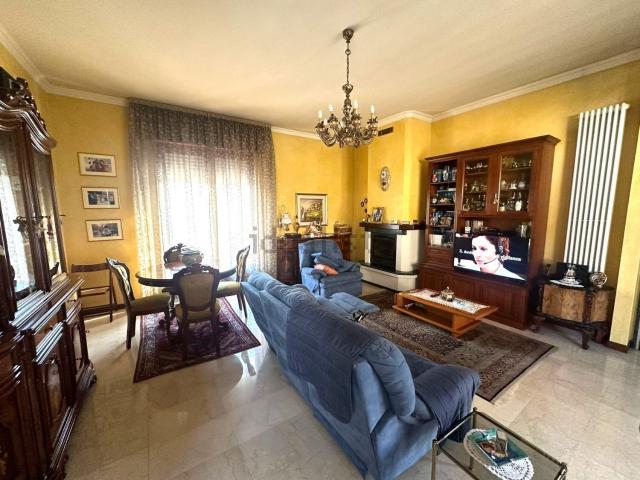 Appartamento in vendita di 130 m² in Piazza XXV Aprile, 10