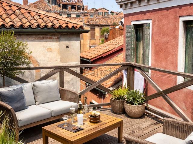 Appartamento in vendita di 130 m² in Ramo Contarini, 5280