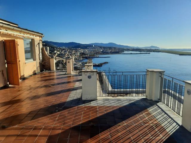 Appartamento in vendita di 130 m² in Salita Rapalli
