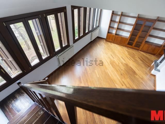 Appartamento in vendita di 130 m² in Strada della Simonetta, 4