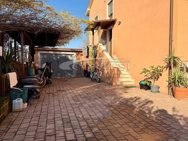 Appartamento in vendita di 130 m² in Strada Nazionale Adriatica Sud