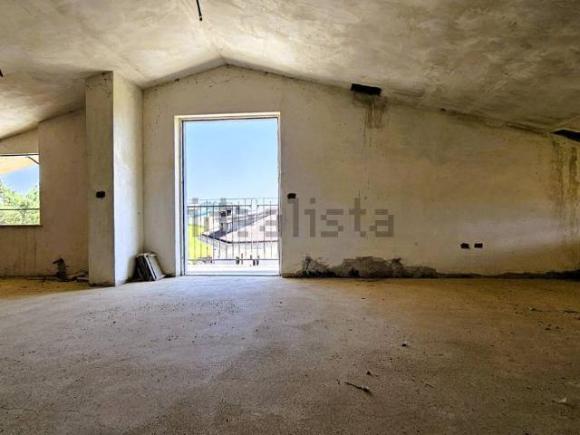 Appartamento in vendita di 130 m² in Strada Senza Nome