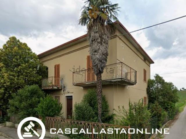 Appartamento in vendita di 131 m² in Via Calabria