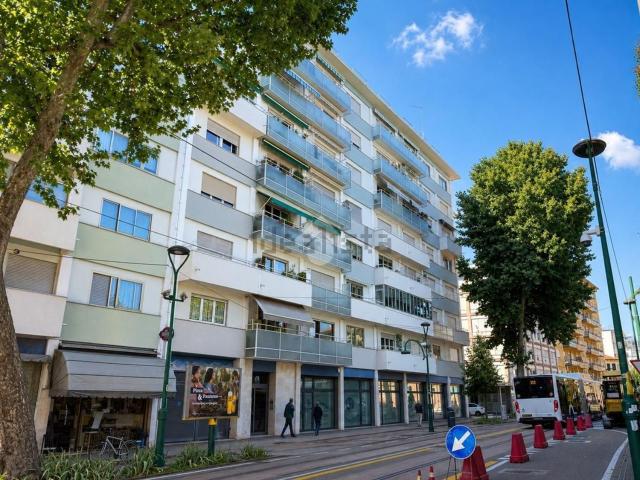 Appartamento in vendita di 131 m² in Via Cappuccina, 22