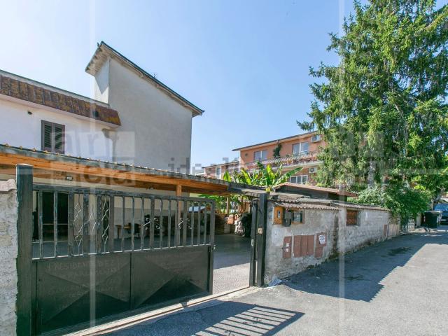 Appartamento in vendita di 131 m² in Via Antonio Pucci, 5