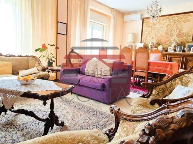 Appartamento in vendita di 131 m² in Via Anwar Sadat, 140