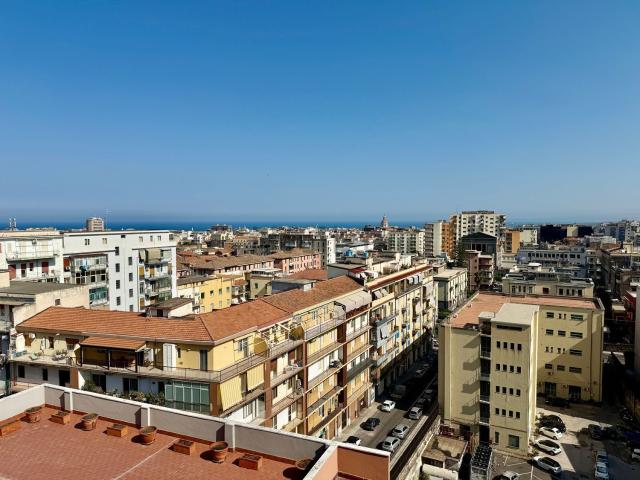 Appartamento in vendita di 131 m² in Via Agostino de Cosmi, 5