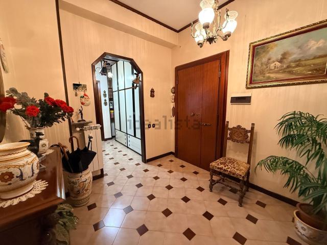 Appartamento in vendita di 131 m² in Via Gabriele Jannelli, 454