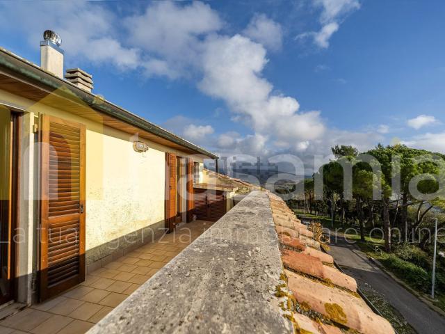 Appartamento in vendita di 131 m² in Via Giuseppe Mazzini