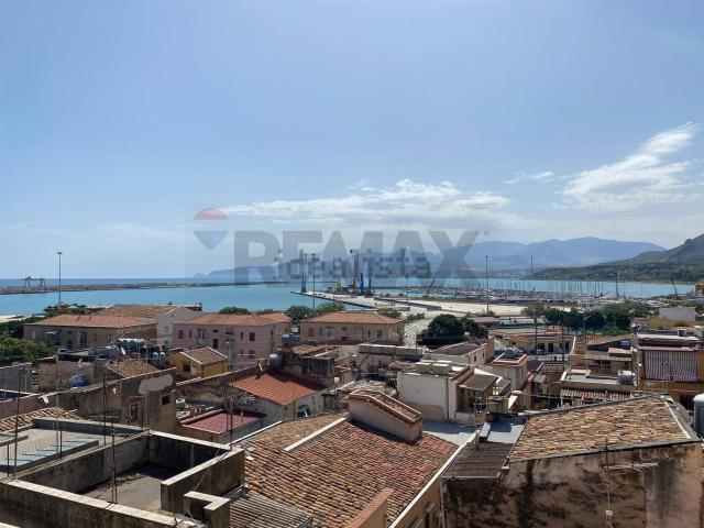 Appartamento in vendita di 131 m² in Via Gisira, 15