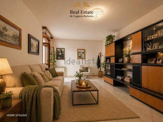 Appartamento in vendita di 131 m² in Via Guttuari, 14