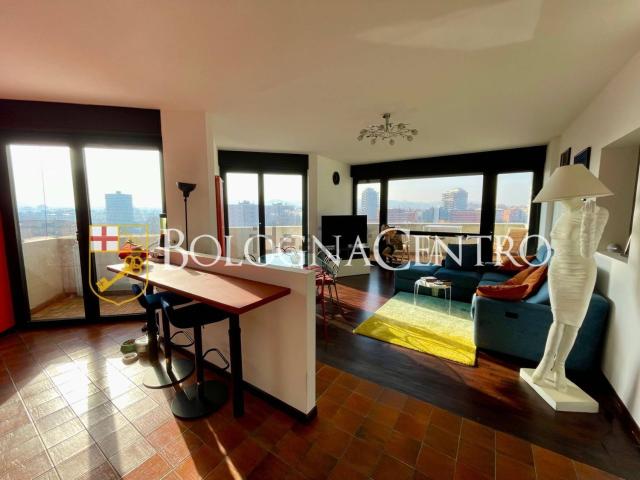 Appartamento in vendita di 131 m² in Via Emilio Zago