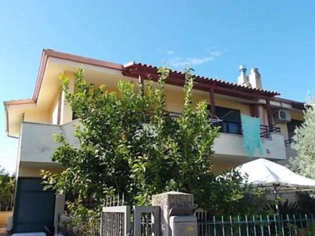 Appartamento in vendita di 131 m² in Via Fiume Neto
