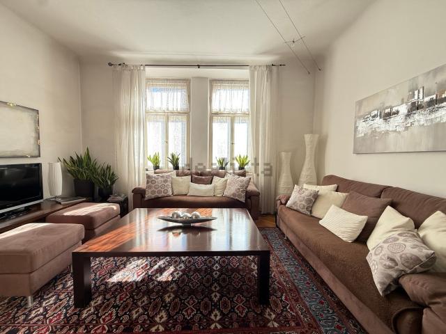Appartamento in vendita di 131 m² in Via Otto Huber, 35