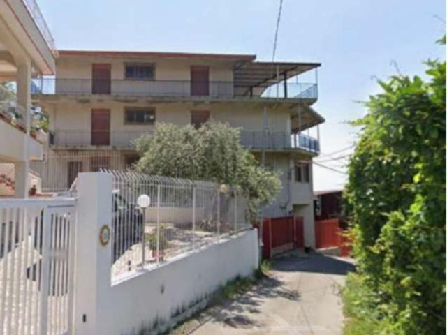 Appartamento in vendita di 131 m² in Via La Legname