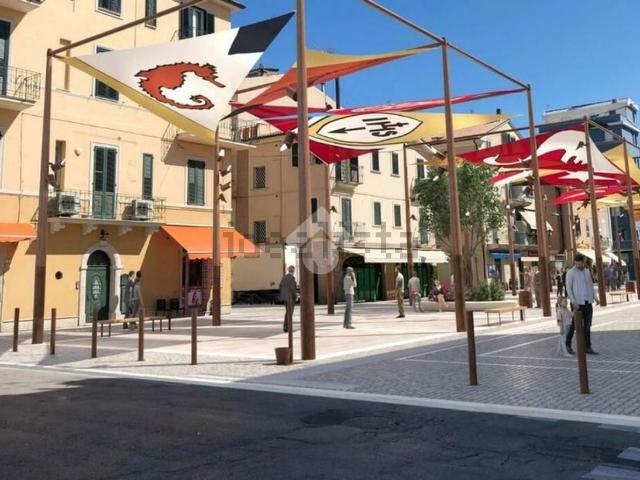 Appartamento in vendita di 131 m² in Via Montebello, 87