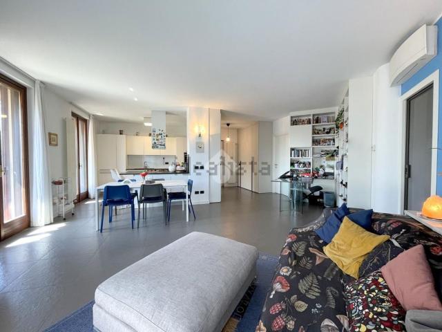Appartamento in vendita di 131 m² in Via San Siro, 55