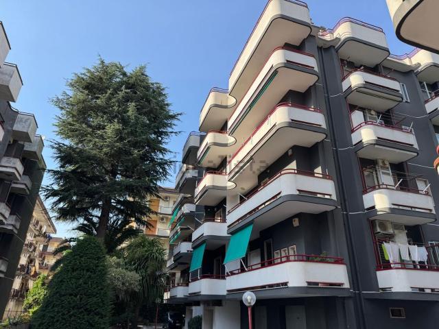 Appartamento in vendita di 131 m² in Via Raffaele Ragone, 57