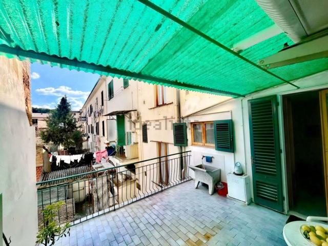 Appartamento in vendita di 131 m² in Via Renato Fucini