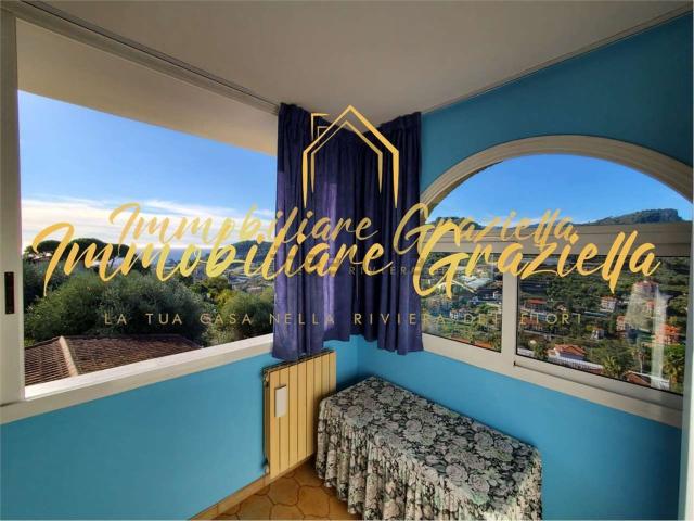 Appartamento in vendita di 131 m² in Via Rivaira