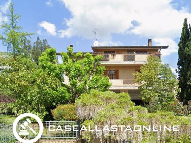 Appartamento in vendita di 131 m² in Via Vincenzo Pagani