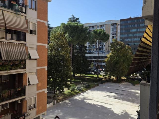 Appartamento in vendita di 131 m² in Viale Battista Bardanzellu