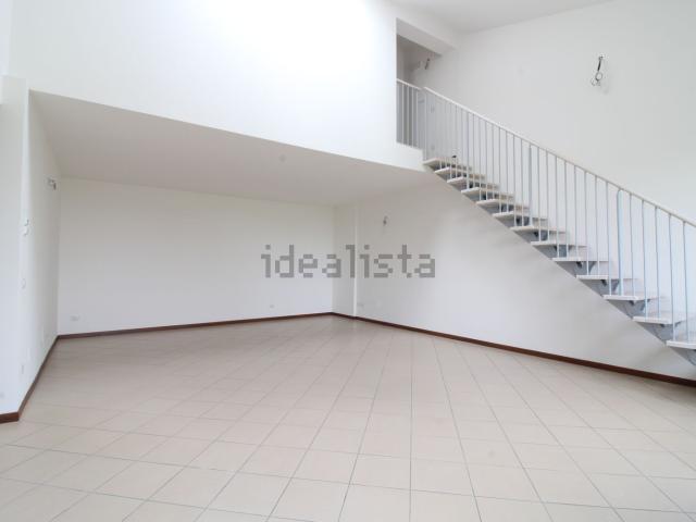 Appartamento in vendita di 131 m² in Viale Dante Alighieri, 8