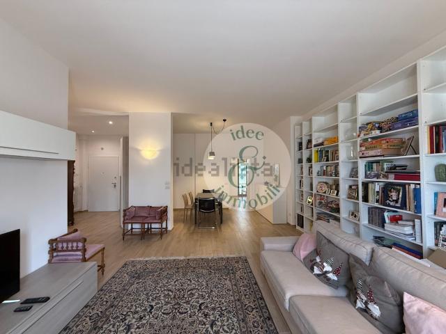 Appartamento in vendita di 131 m² in Viale dei Mille, 55
