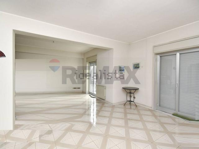 Appartamento in vendita di 131 m² in Viale Nitta, 17