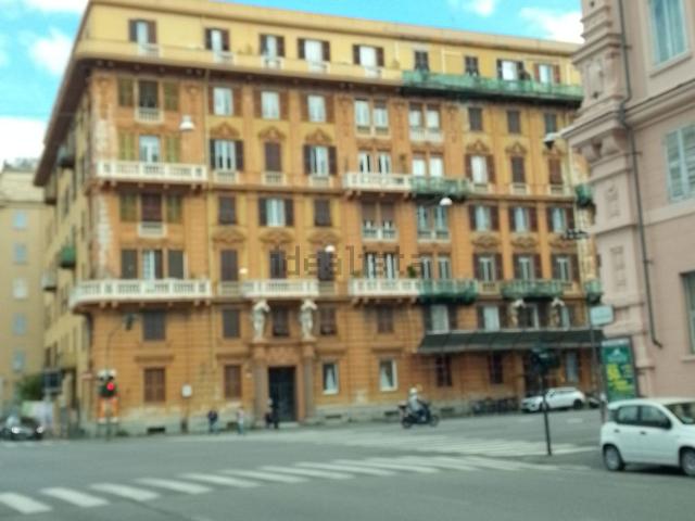 Appartamento in vendita di 131 m² in Corso Torino, 2